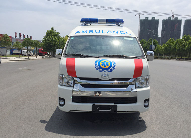 Mobile medical vehicles/Ambulance Medical Automobile ambulance vehicle