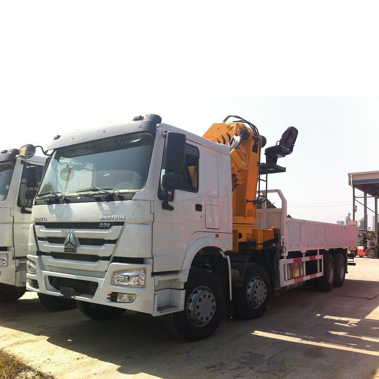 Customized heavy duty hydraulic folding boom crane mounted truck