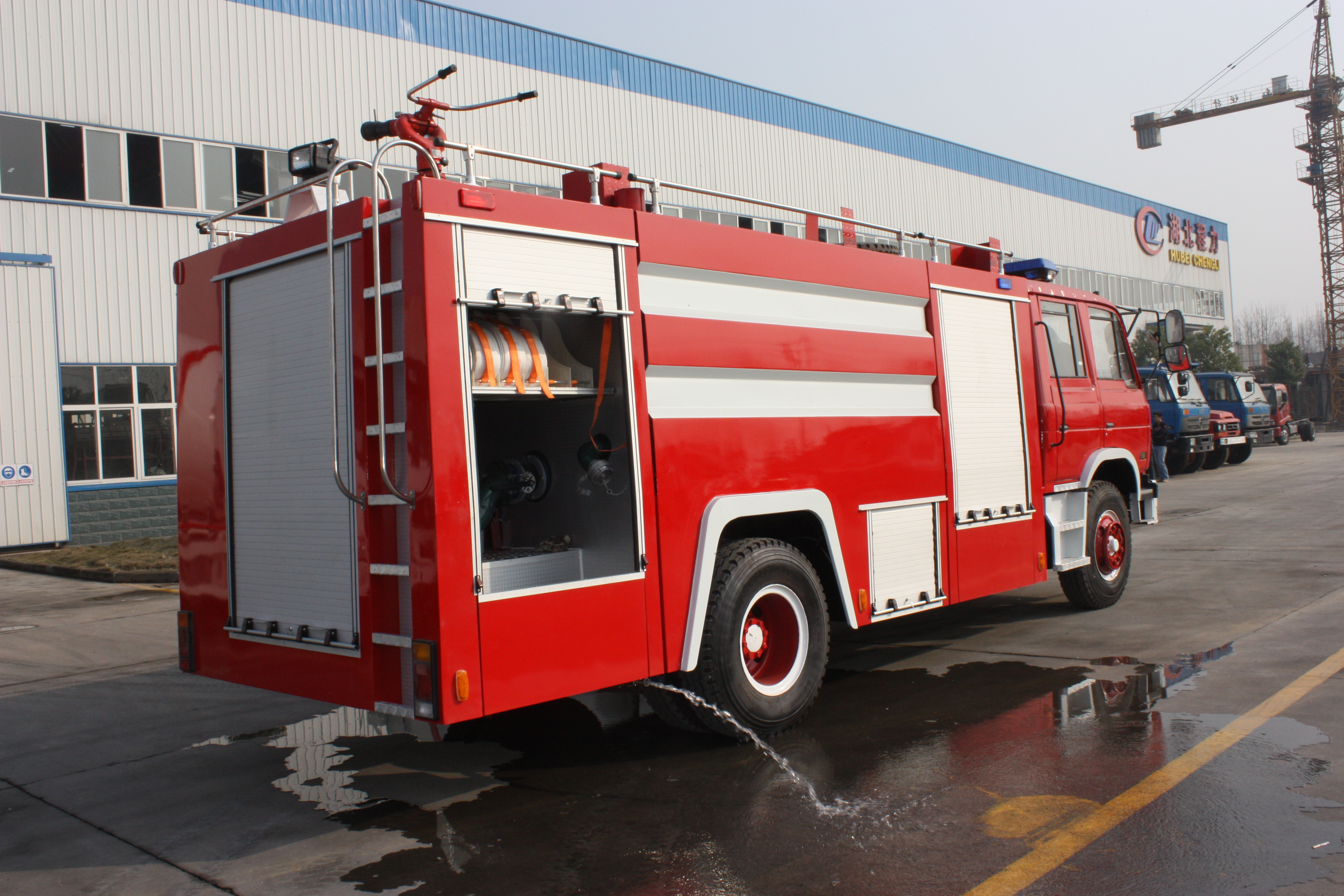 Dongfeng 153 Fire Fighting Trucks/Fire Engines--water sprinkler & emergency rescue