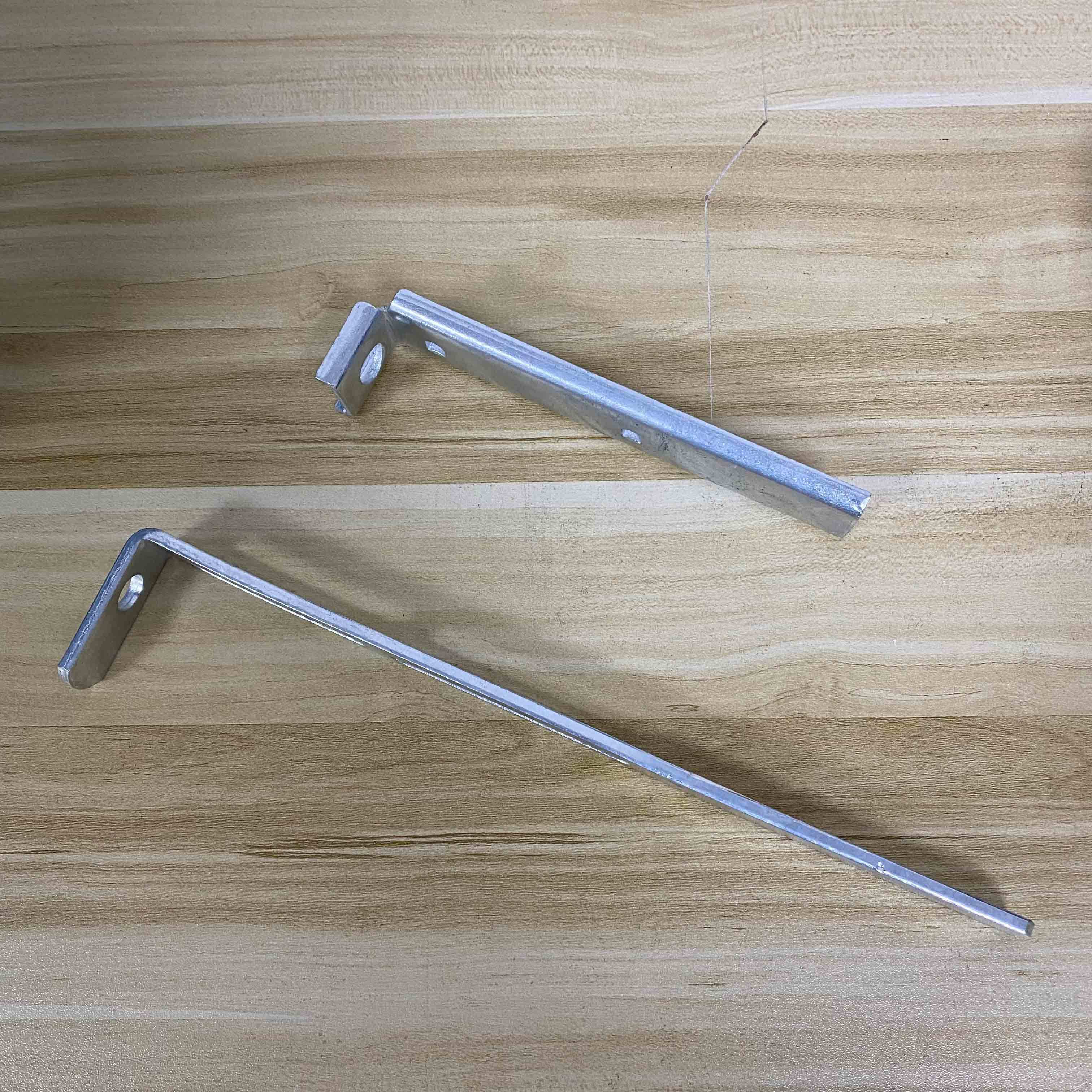 Roller shutter door latch sliding bolt lock rolling up door bottom parts factory direct wholesale