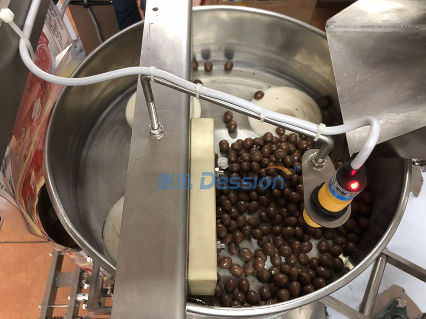 Dession Vertical Small Chocolate Ball Candy Packing Machine Factory Price