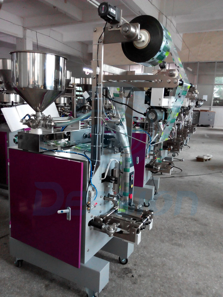 Sachet plastic bag liquid yogurt Filling packaging machine