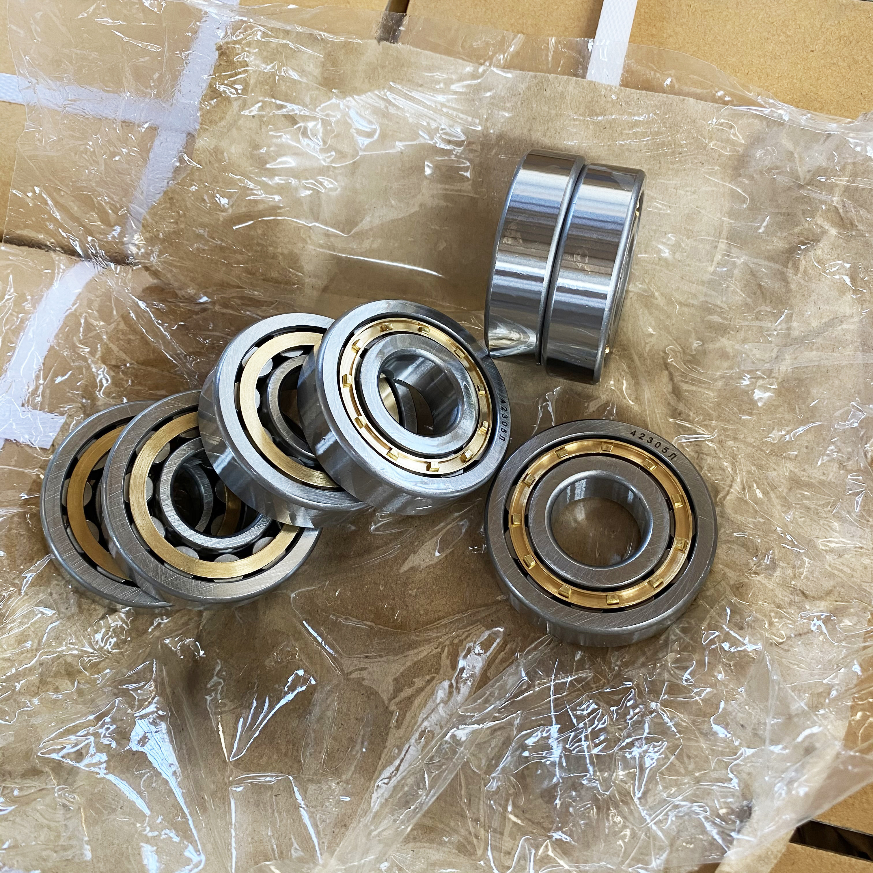 DST high quality gearbox bearings     NJ303   NJ304   NJ305    ECJ  M   cylindrical roller bearings