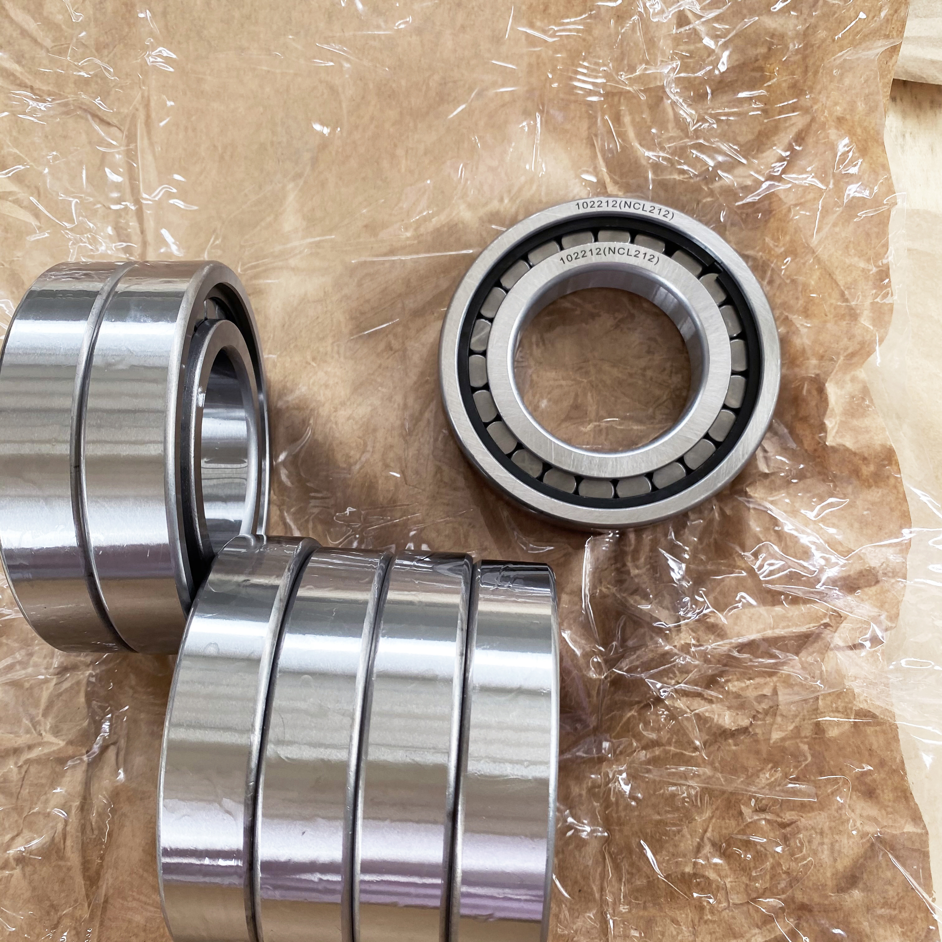 DST high quality gearbox bearings     NJ303   NJ304   NJ305    ECJ  M   cylindrical roller bearings