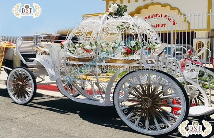 Princess Wedding Cinderella Pumpkin Horse Carriage Classical Pumpkin Horse Carriage for Sale Wedding White Cinderella Carriage