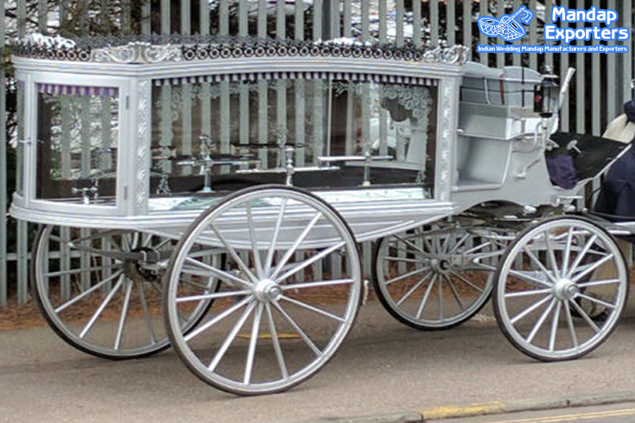 Antique Horse Drawn European Hearse for Sale English Horse Drawn Funeral Carriage Royal Black European Funeral Carriage