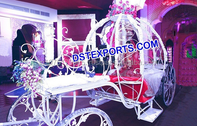 Fully Lighted Cinderella Carriage  Night Wedding Lighted Cinderella Carriage  Royal Cinderella Horse Carriage Manufacturer