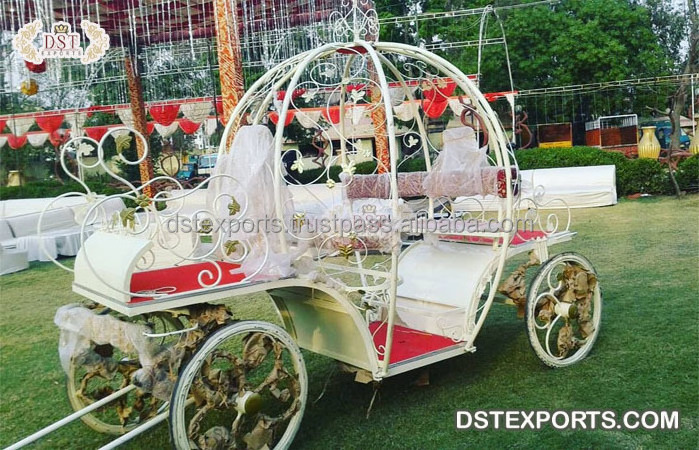 Gorgeous Horse Pumpkin Coach Carriages Luxurious Pumpkin Horse Drawn Carriage New Orleans Cinderella Carriage Horse Drawn