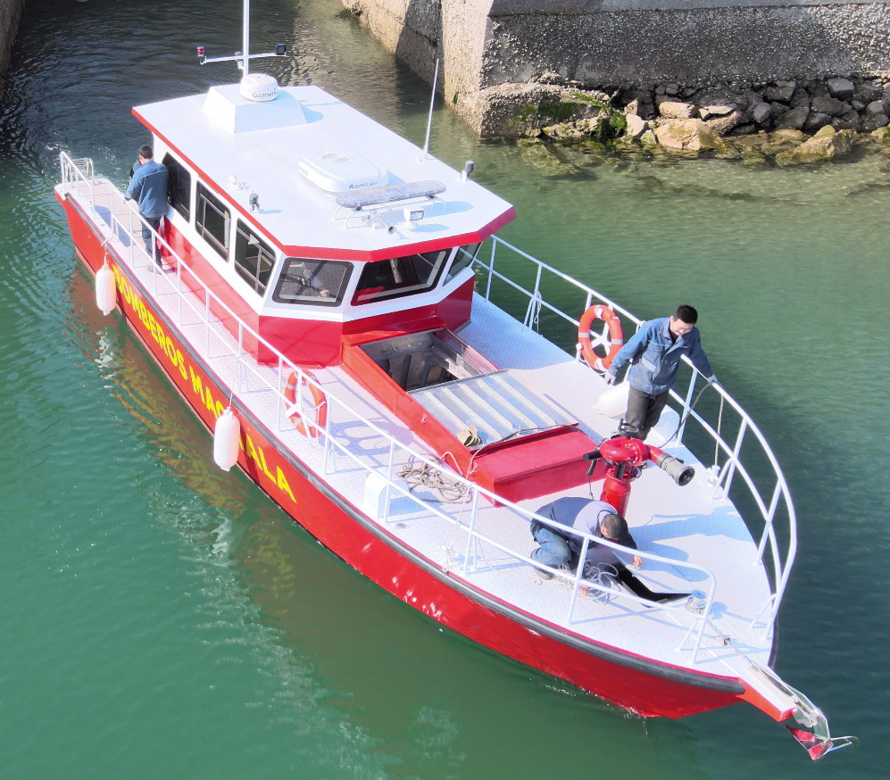 Long aluminum fire fighting rescue work boats with with monitor fire pump