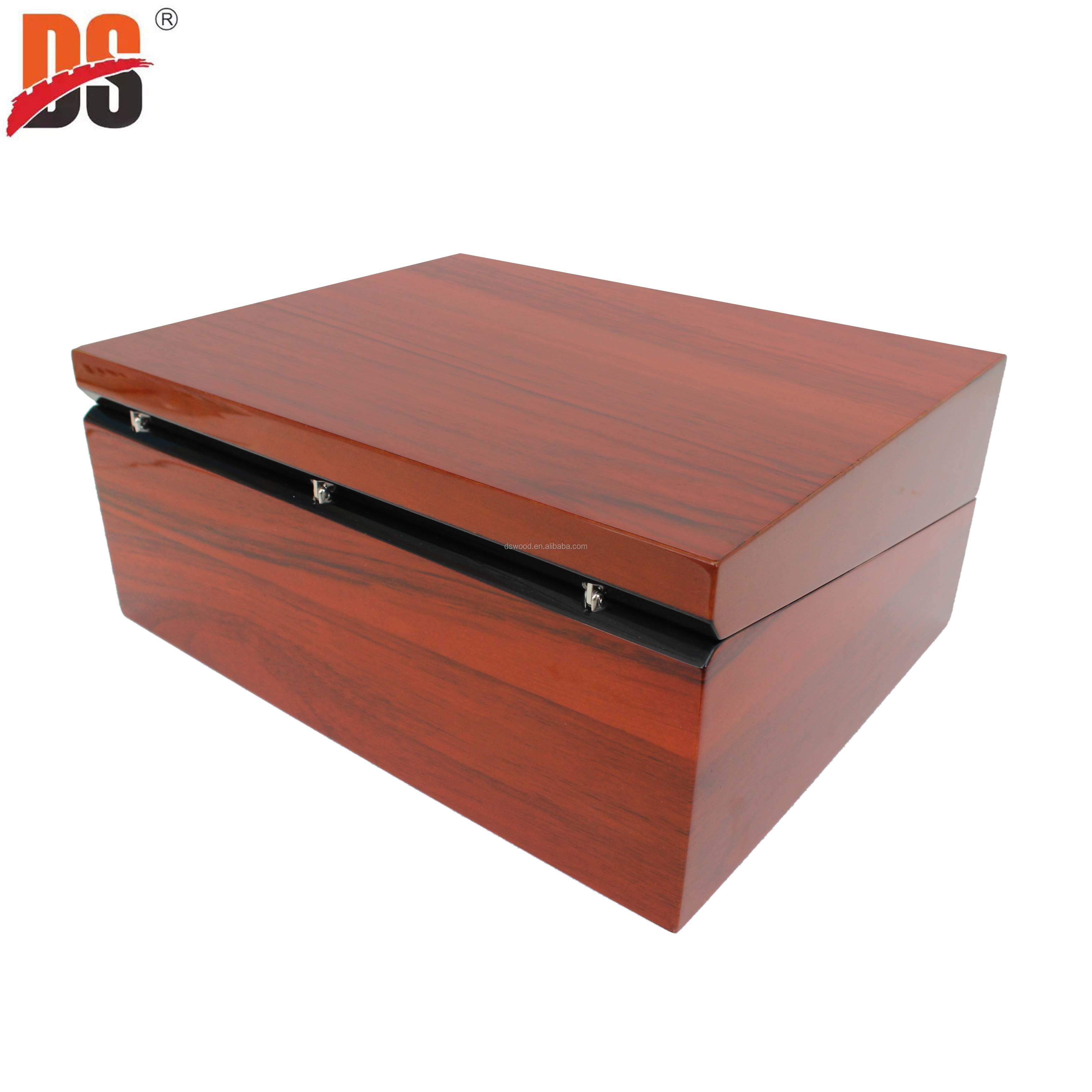 luxury wood lacquer packaging velvet custom bracelet box christmas wooden jewelry box