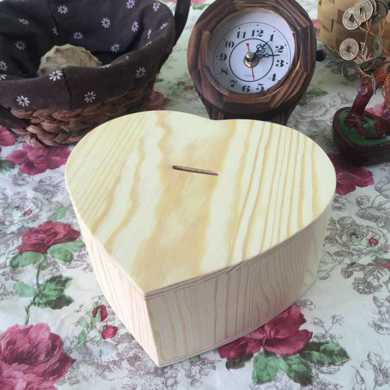 Kids Christmas Gift Wooden  Ring  Box Unfinished Heart Shape Wooden Money Box