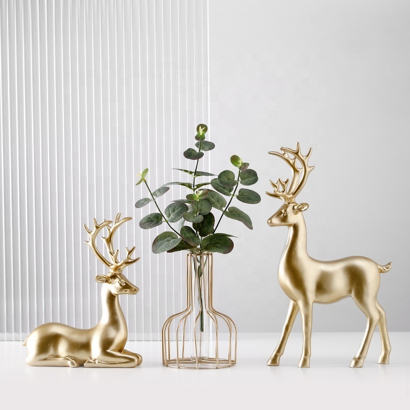 Poyresin Christmas Sitting Standing Gold Lucky Couple Deer Home Decoration Polyresin Reindeer Statue