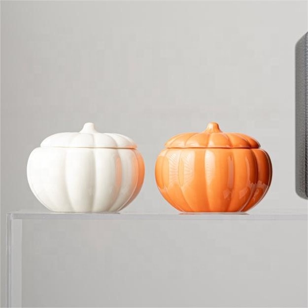 New creative ceramic pumpkin candle jar candle cup with lid