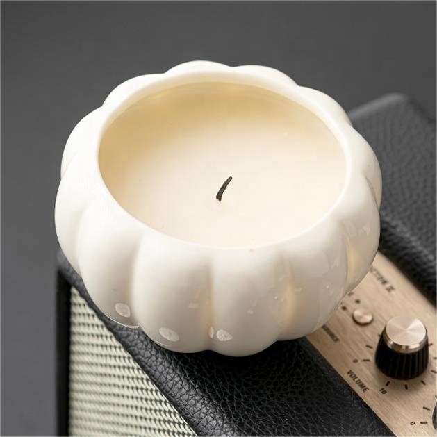 New creative ceramic pumpkin candle jar candle cup with lid