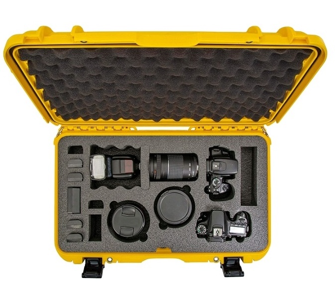 Custom shockproof waterproof transport storage protects hard plastic camera case with custom shaped foam inserts