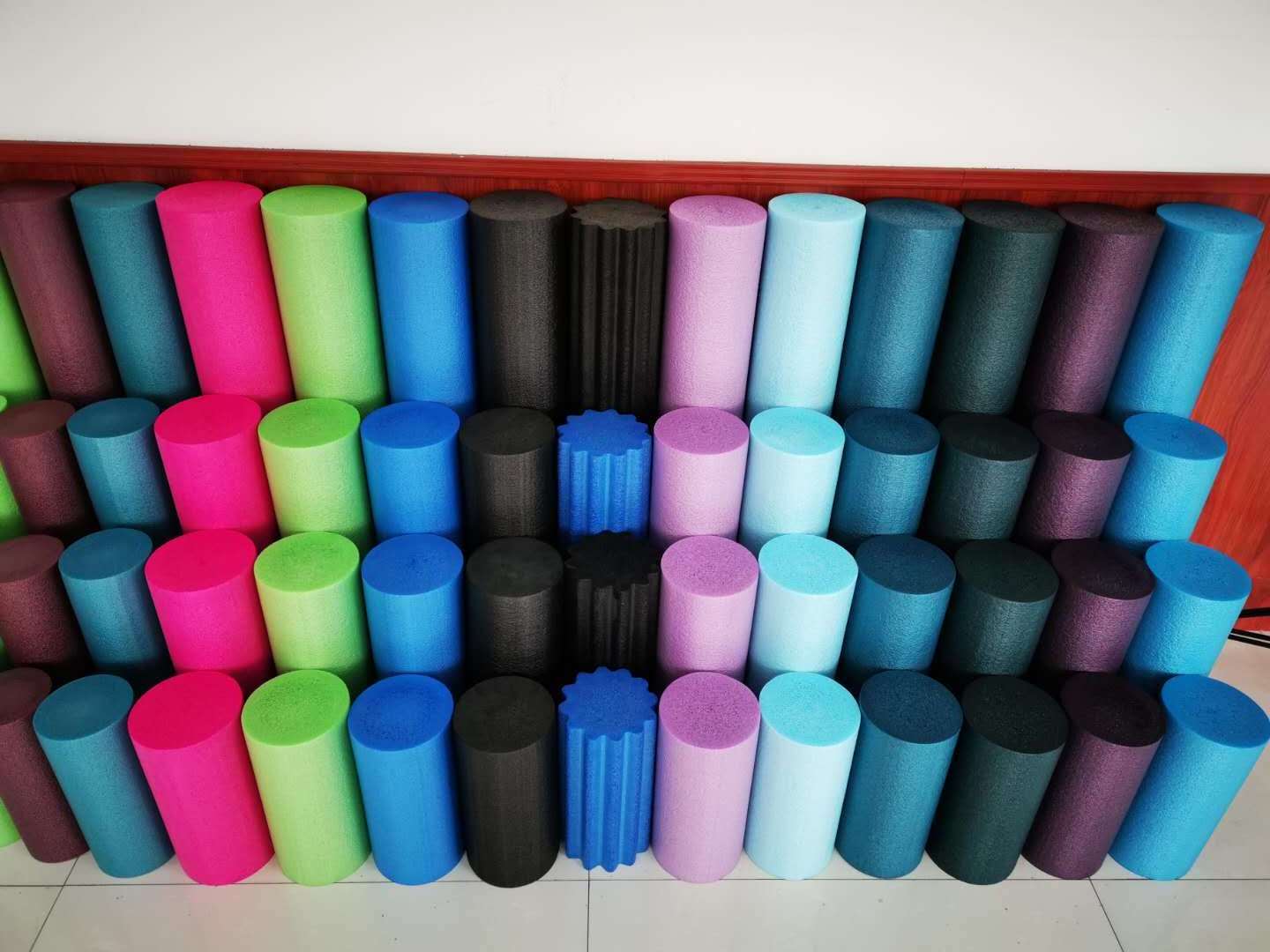 polyethylene foam tube solid epe foam tube for Transport protection and swim flotation