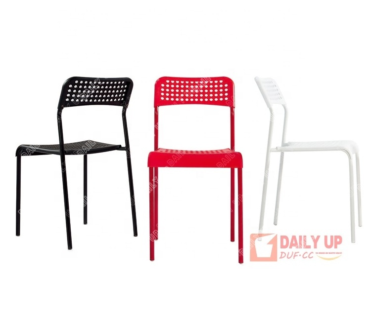 Single Color Dining Chair Easy Installed Stackable Chair PP Board Plastic Material Steel Frame Best Selling Products in Europe