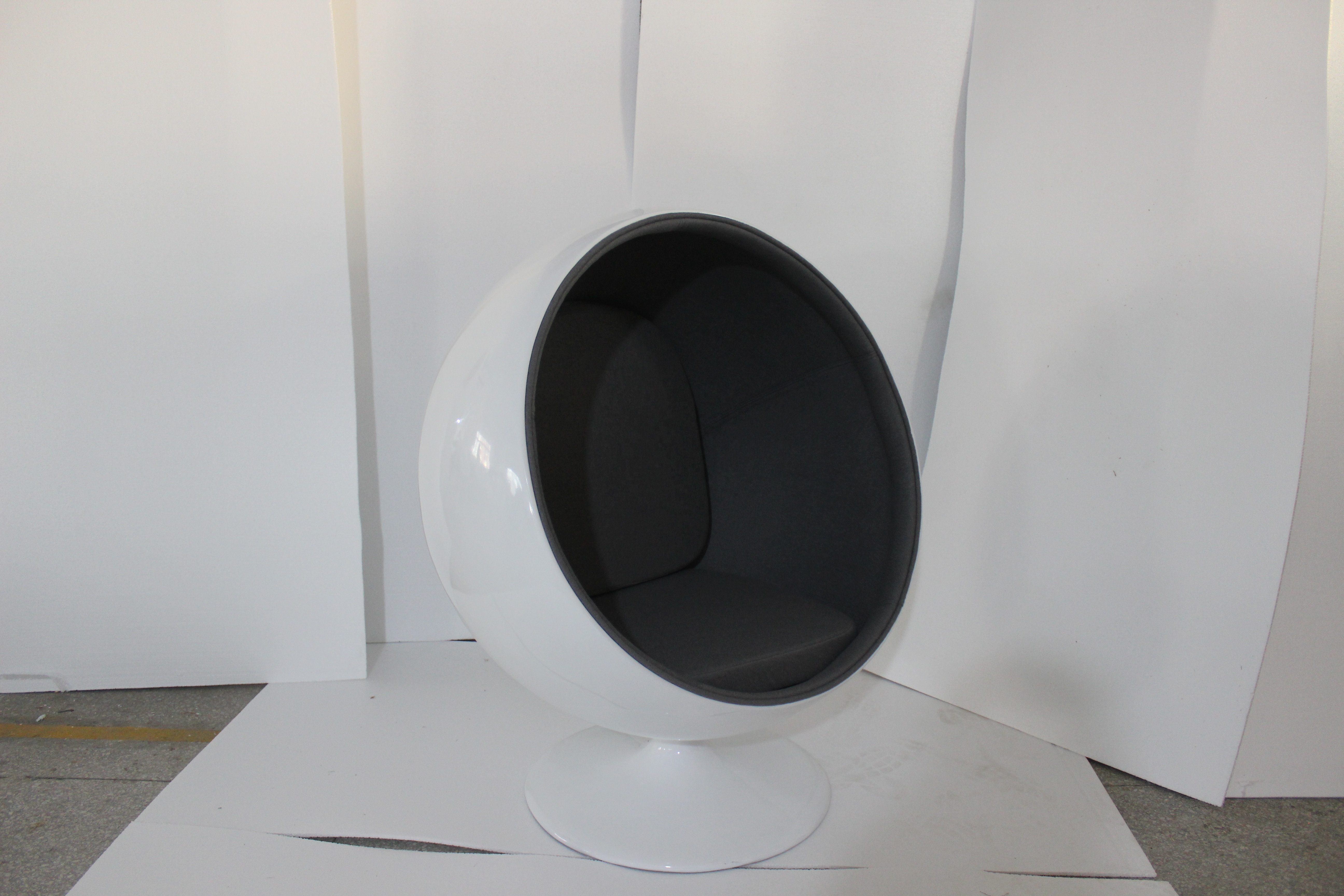 Modern Egg Pod Chair