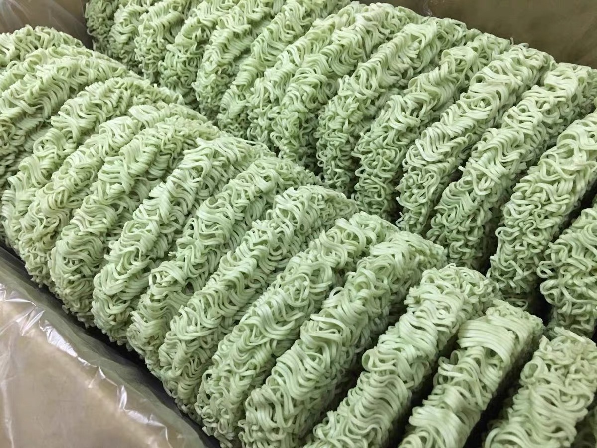 High Quality Spinach Noodles China Suppliers Bulk Oem Halal Ramen Healthy Noodles