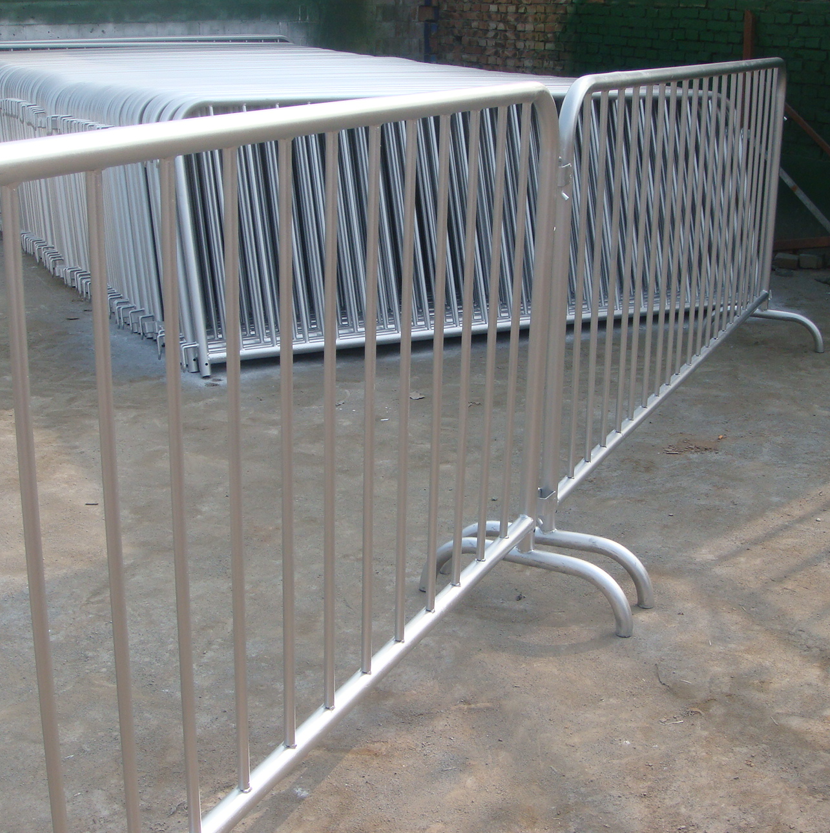 Hot Sale Road Safety Metal Pedestrian Used Crowd Control Barrier For Sale