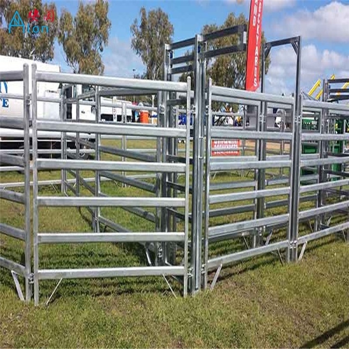 PVC Coated welded wire livestock hog fence panels 2x4x4ftx16ft steel fence and gates safety fencing