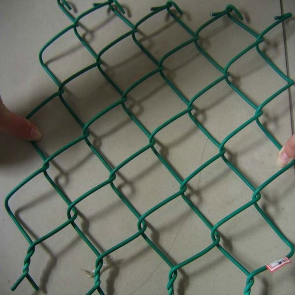 Manual operated chain link wire mesh fence machine making hot dipped galvanized pvc coated Chain Link Fence