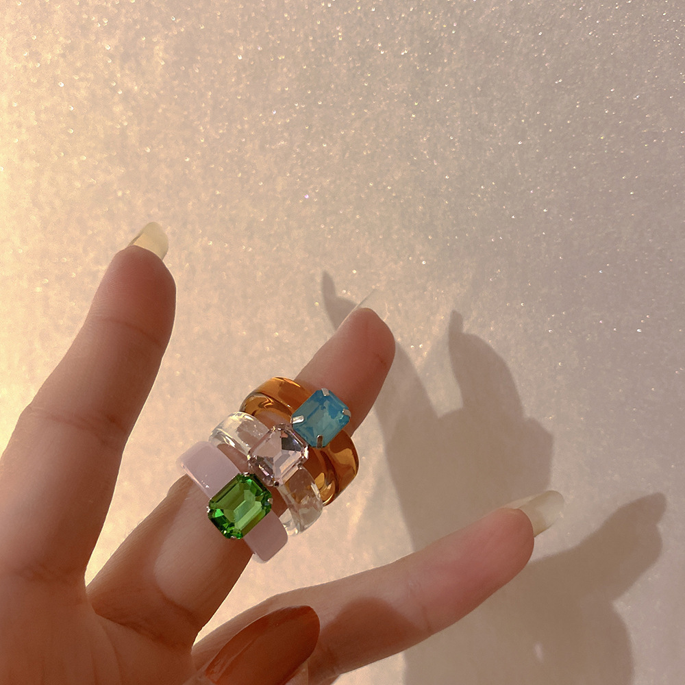 Fashionable Transparent Gemstone Acrylic Rings Candy Color Square Crystal Resin Finger Rings For Girls