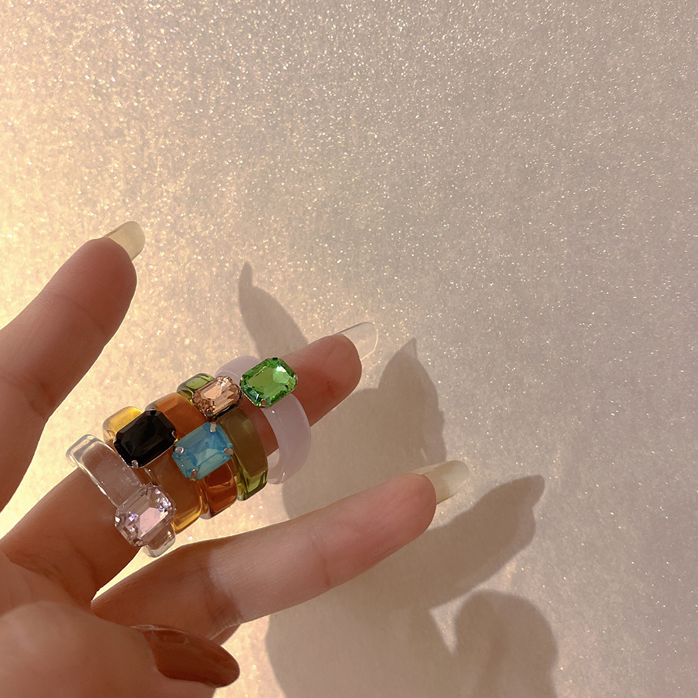 Fashionable Transparent Gemstone Acrylic Rings Candy Color Square Crystal Resin Finger Rings For Girls