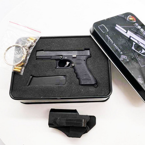 G17 1:3 gun model Shell throwing toy gun key chain model pendant eating chicken toy