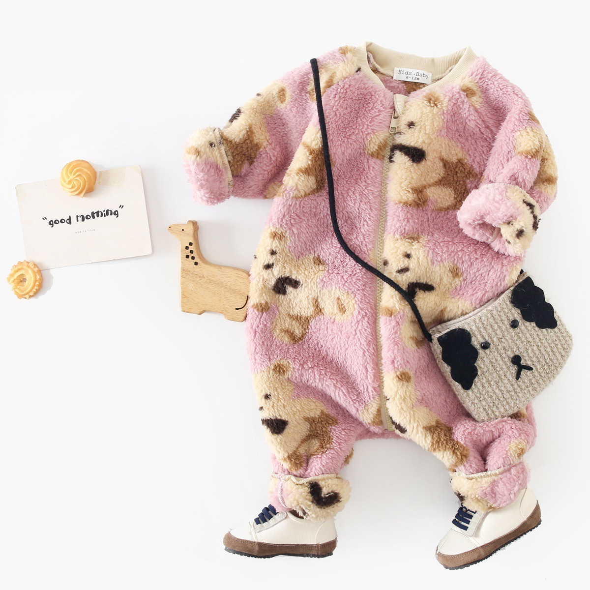 2024 duoyingybao New Arrival Winter Thick Baby Jumpsuit Romper Newborn Infant Polyester Long Sleeve Button Cute Onesie