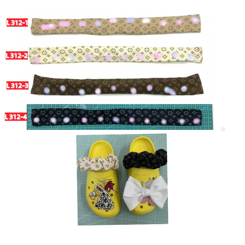 Wholesale Diy cover shoes Cloth strap shoe Cover Charms Custom Bling Shoelace Personalisation Designer shoe Charms Clog