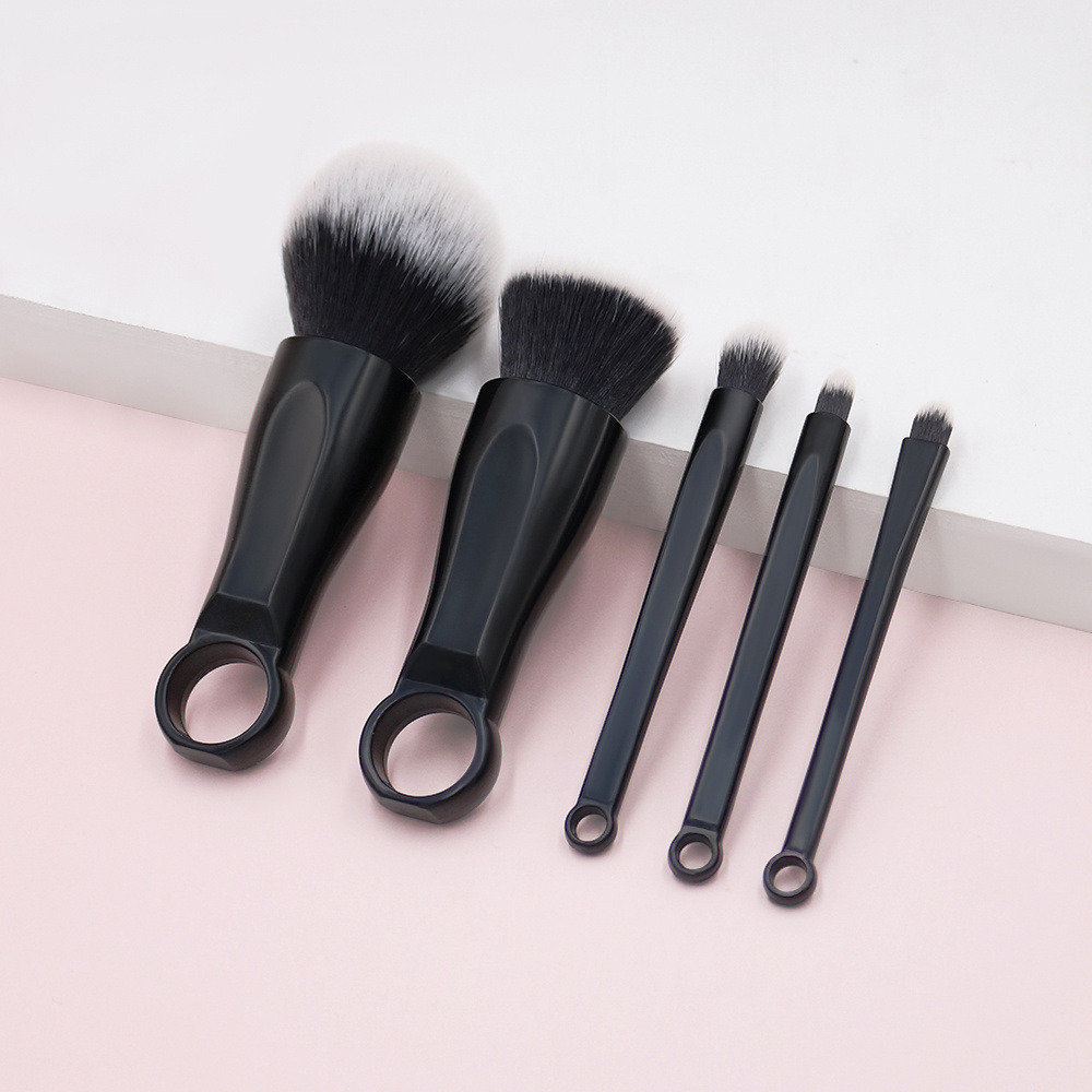 2024 High End 5 in 1 Black and White Private Label Spooky Vegan Makeup Brush Set