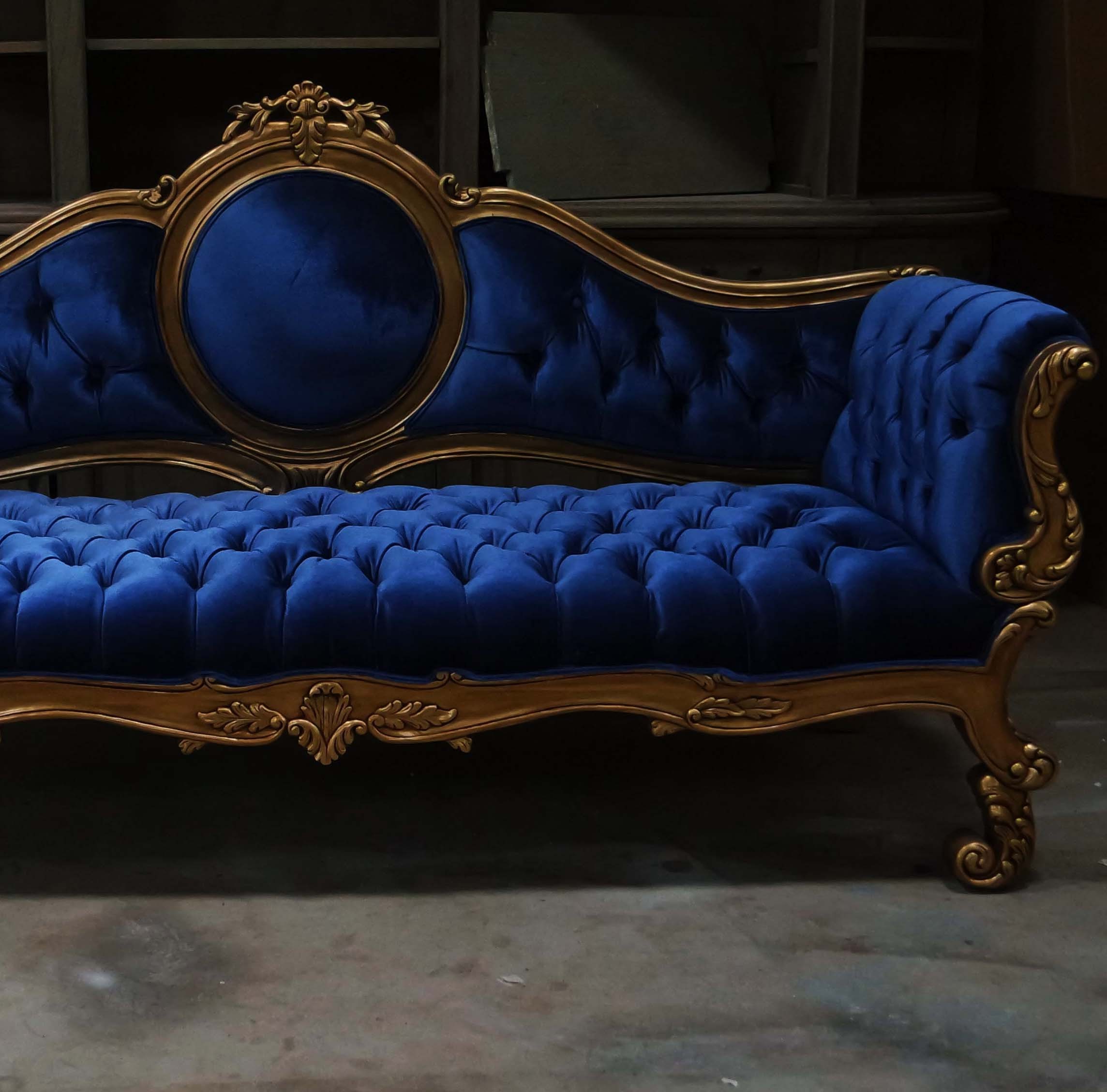 FRENCH LUXURY ROYAL CARVED SOFA FURNITURE