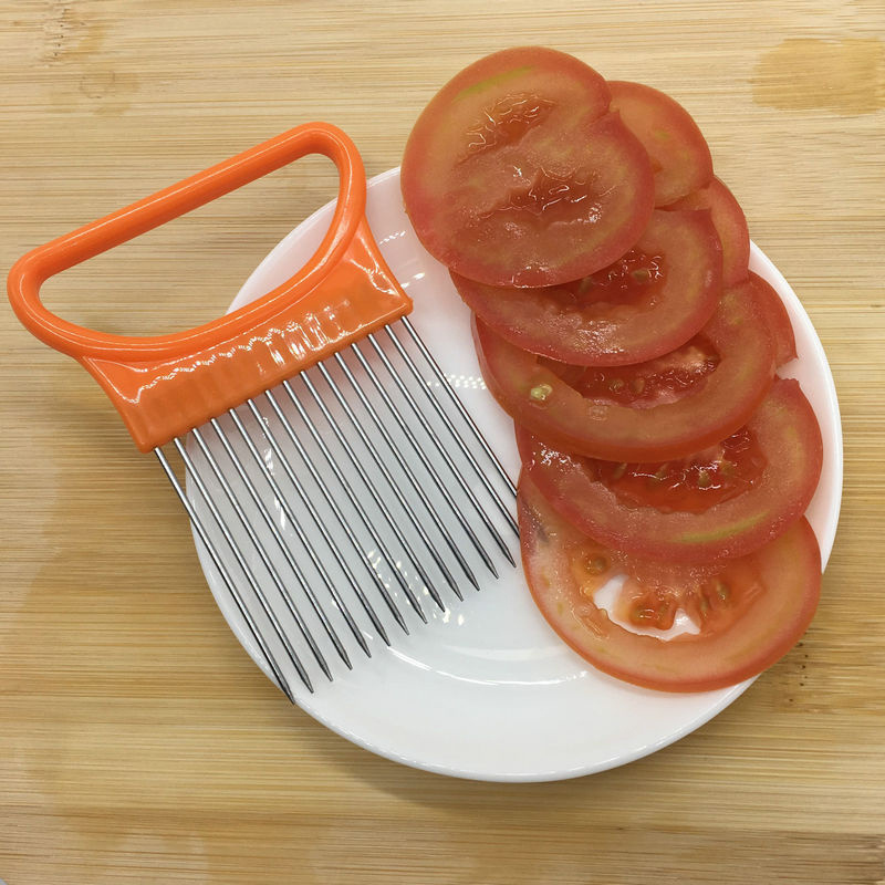 2021 New Creative Stainless Steel Multi-purpose Onion Fork Fruit and Vegetable Slice Holder Kitchen Vegetable Cutting Tool