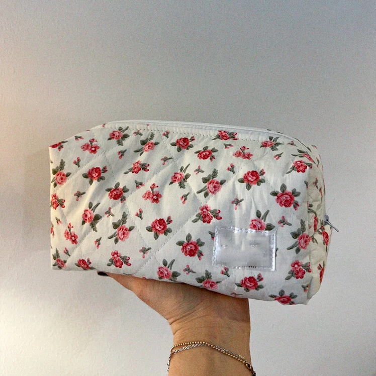 Personalized cotton cosmetic bag quilted floral fabric cosmetic bag pretty print travel toiletry pouch