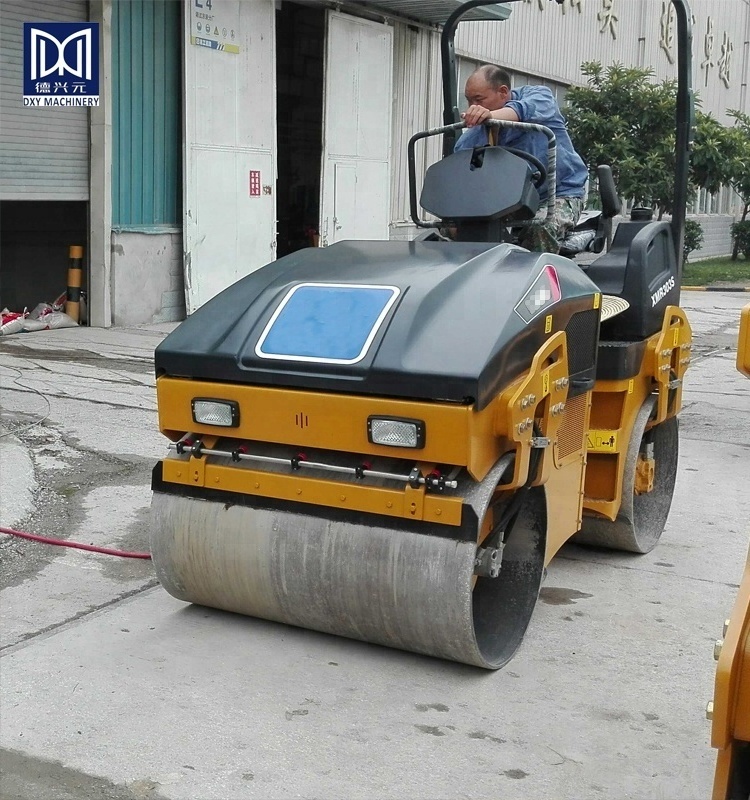 XMR303 mini tandem vibratory road roller