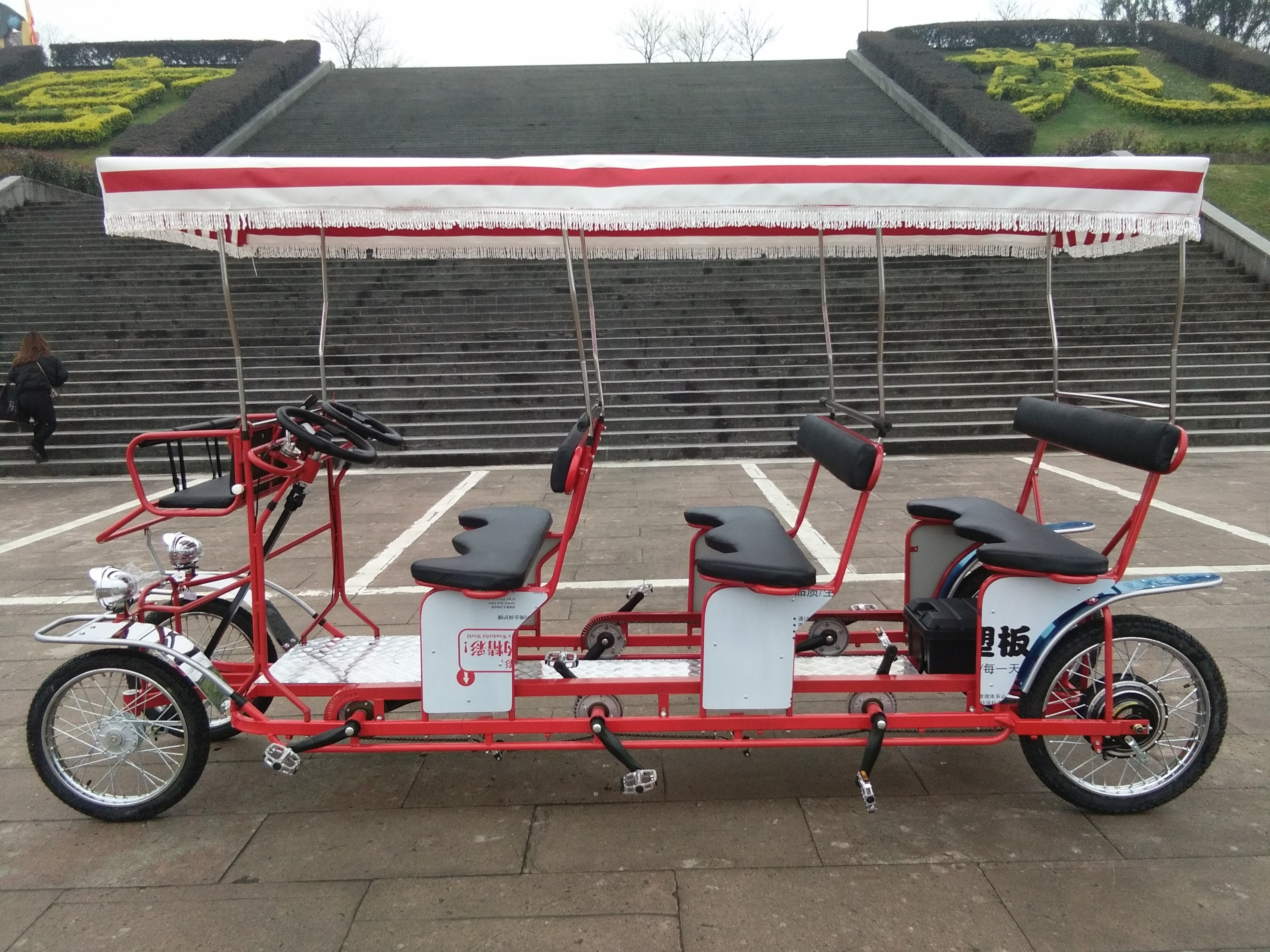 6 PERSONS  ELECTRIC PEDAL  ASSISTED  SURREY BIKE WITH LED LIGHT QUADRICYCLE