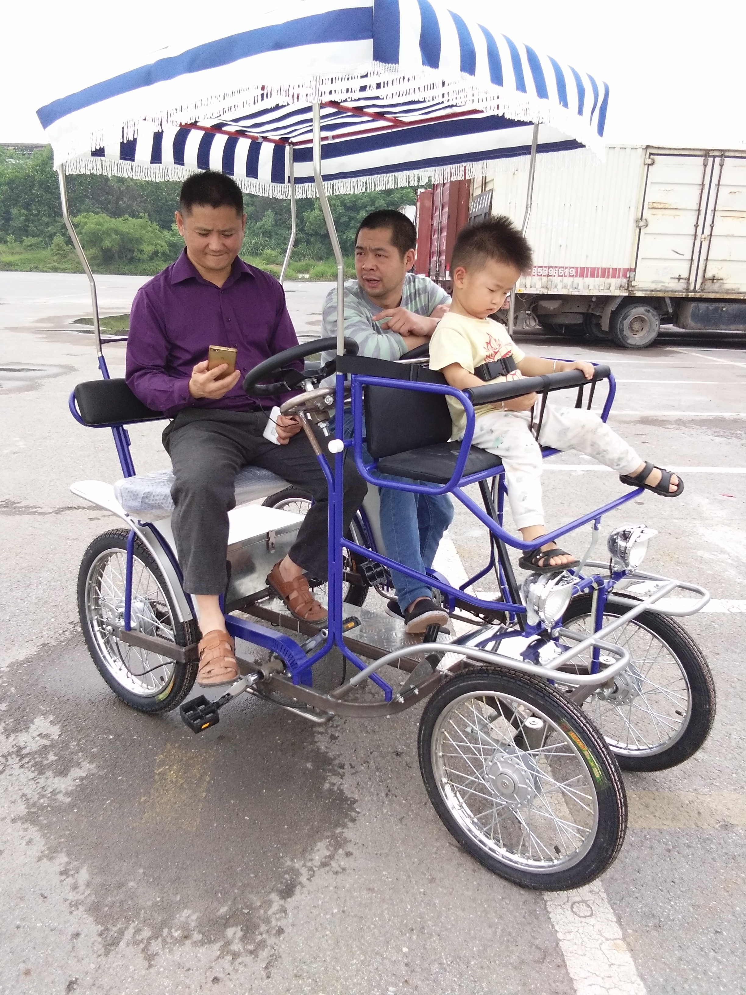 2 person  TANDEM SURREY BIKE WITH LED LIGHTS  AND FRONT BABY SEAT  QUADRICYCLE bike