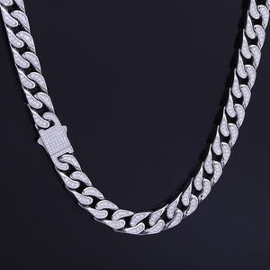 Hip-Hop Golden Curb Cuban Link Chain Necklace for Men Stainless Steel Iced Out Bling cz Cuban Link For Birthday Gift