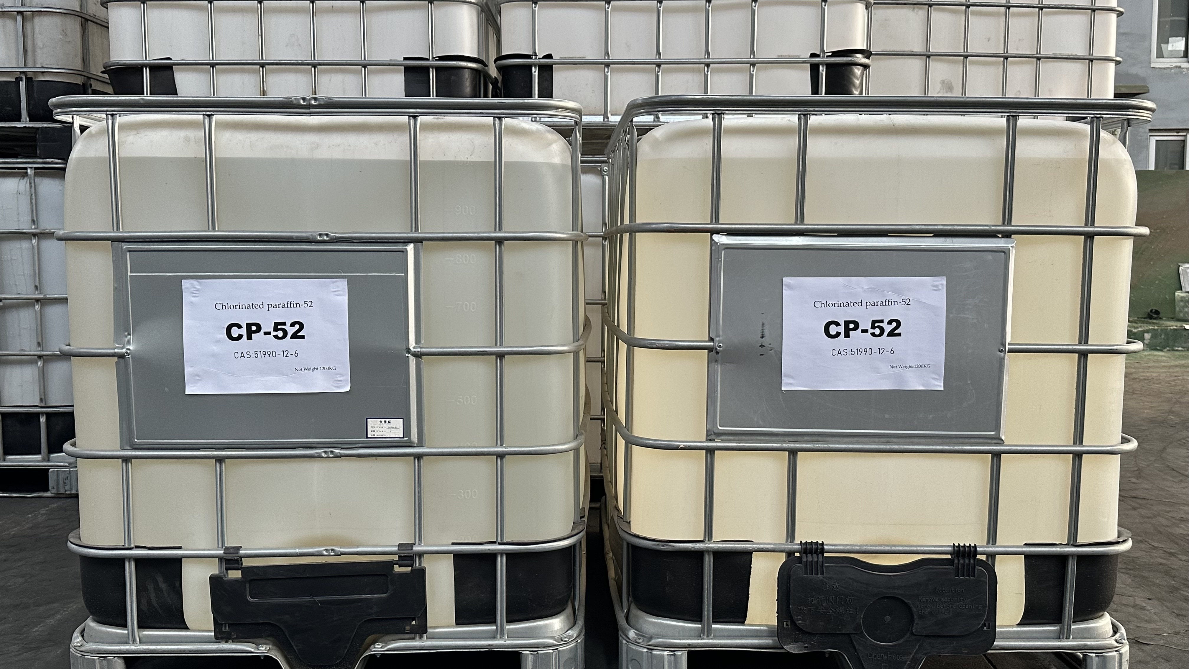 CHEMICAL AUXILIARY AGENT chlorinated paraffin 52 CP-52 plasticizer CP-52 plasticizer Plasticizer for rubber film Cas 63449-39-