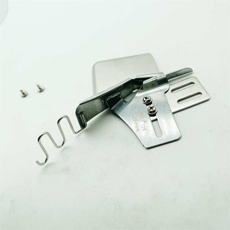 Industrial Sewing Machine Parts double pack four folder pull folder DAYU123