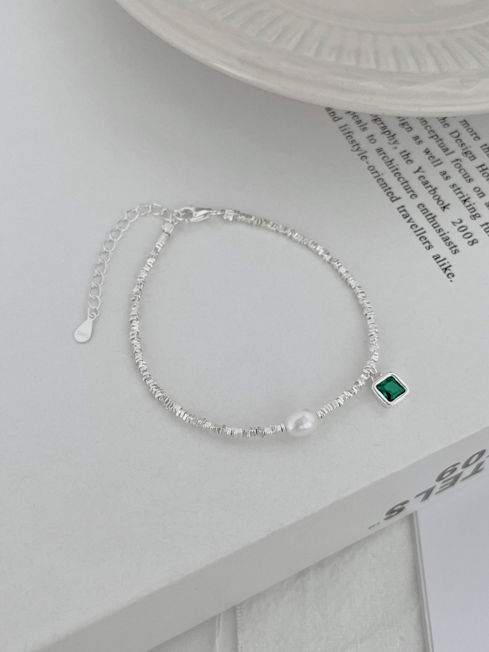 Dylam New Arrival Stylish S925 Silver Rhodium Plated Beaded Fresh Water Pearl Emerald Green 5A Zirconia Pendant Bracelets