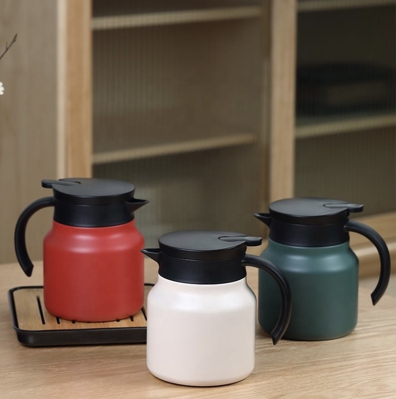 High quality small size vacuum thermos flasks plastic nice insulated hot vacuum insulated kettle