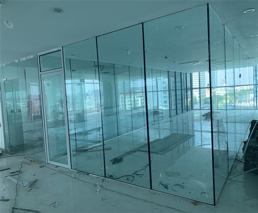 2020 new fashion ultra clear safety tempered glass walls