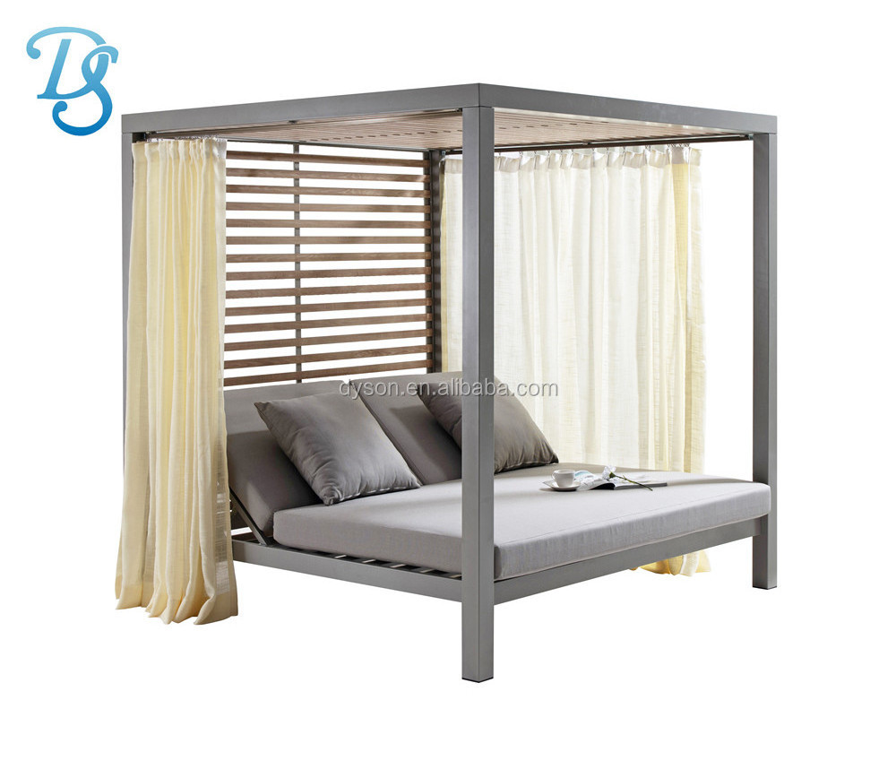 Most popular outdoor furniture rattan daybed with canopy sun bed lounge rattan bed wicker cabana no curtain