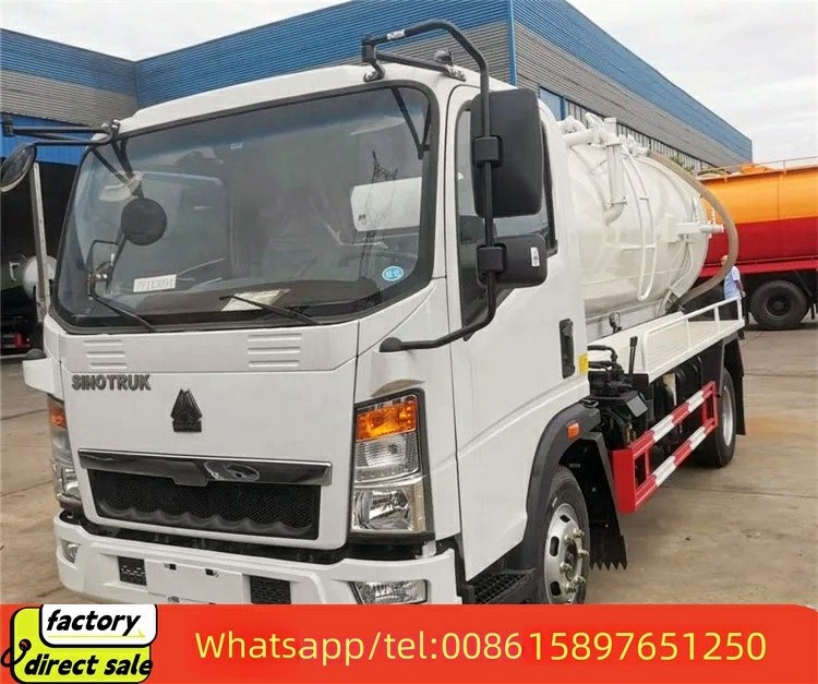 cheap price Sinotruk HOWO mini 3 cubic meter 3000l 4*2 vacuum pump small sewage suction truck for sale