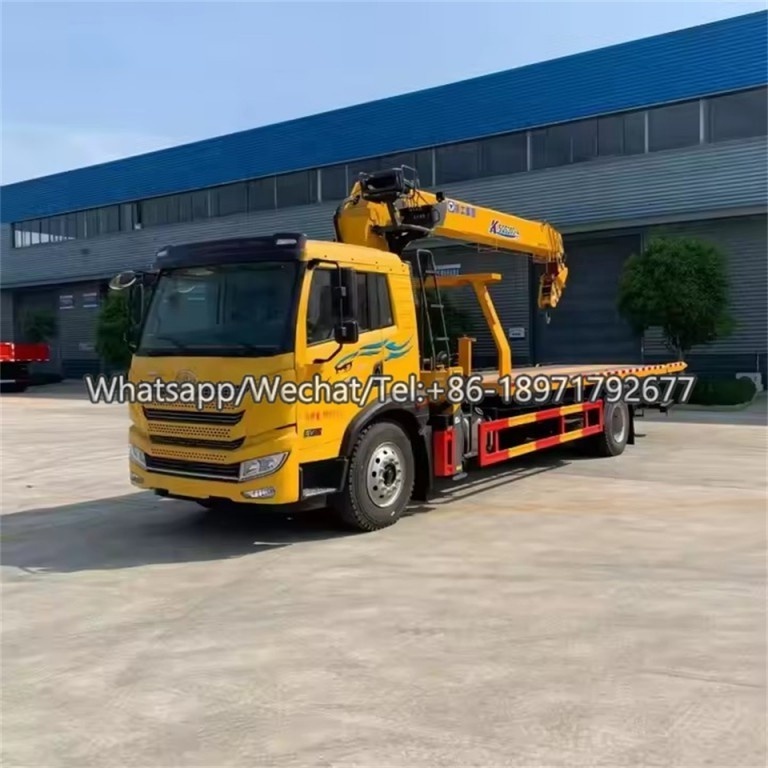 FAW 4X2 Telescopic Boom Hydraulic Lifting Straight Arm Cranes Mounted Wrecker Truck For Sale