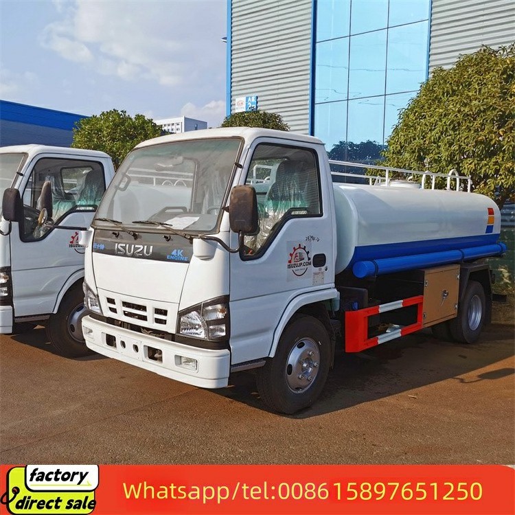 Brand new Isuzu 4*2 water spray truck tricycle tractor water tanker water carrier truck sale