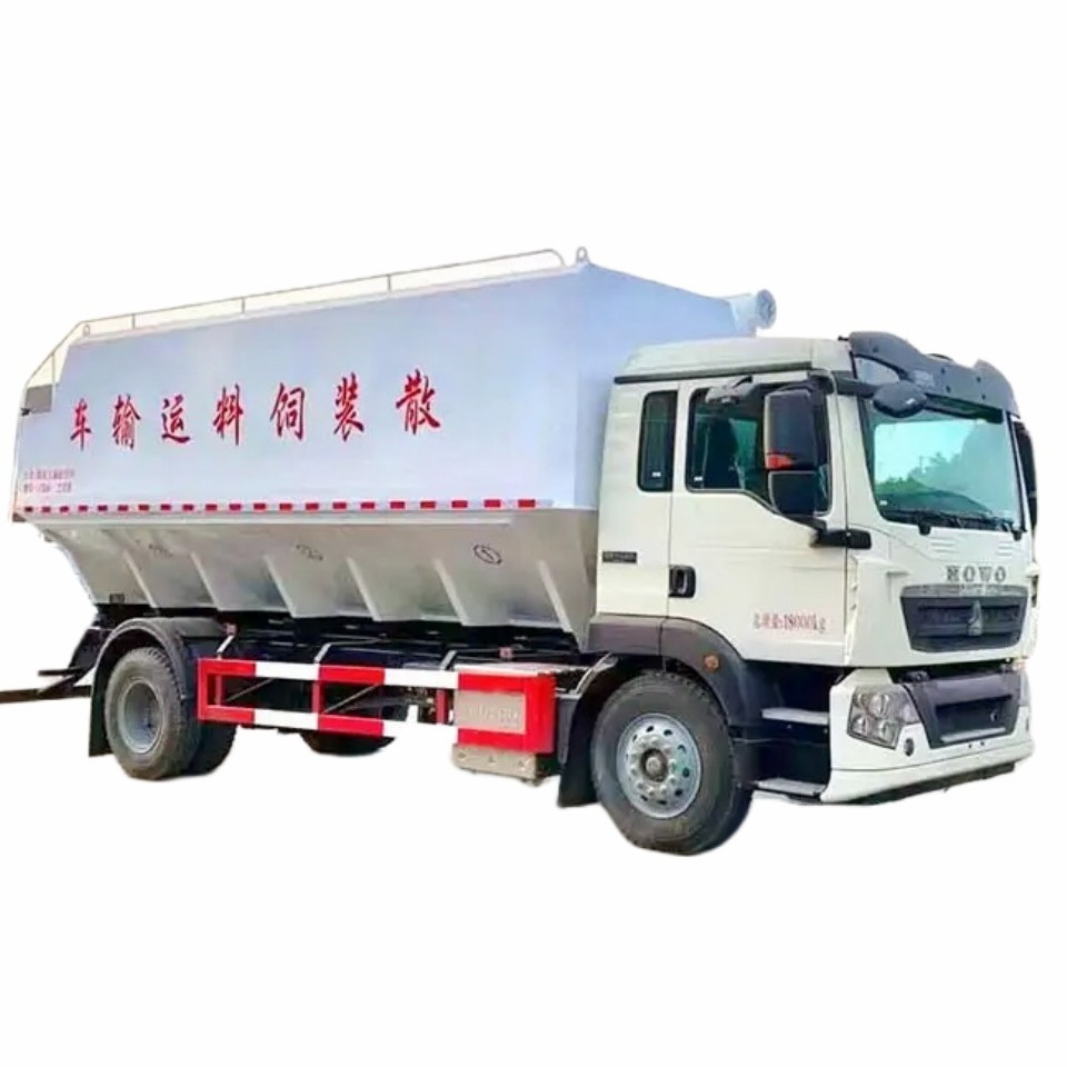 Howo feed bulk truck 25cbm tank capacity 3 warehouses for delivery bulk feed truck animal feed wood pellets