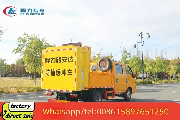 Dongfeng 4x2 rubber truck buffer Anti Collision Buffer Truck mounted attenuator traffic crash proof truck for sale